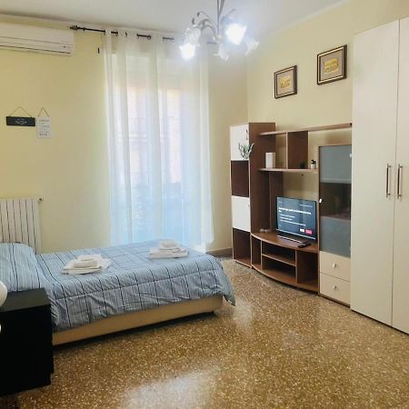 钱皮诺Alexandra House公寓 外观 照片
